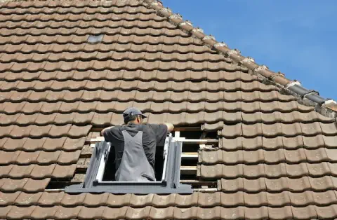 Pose de velux - Saint-Hilaire-de-Court